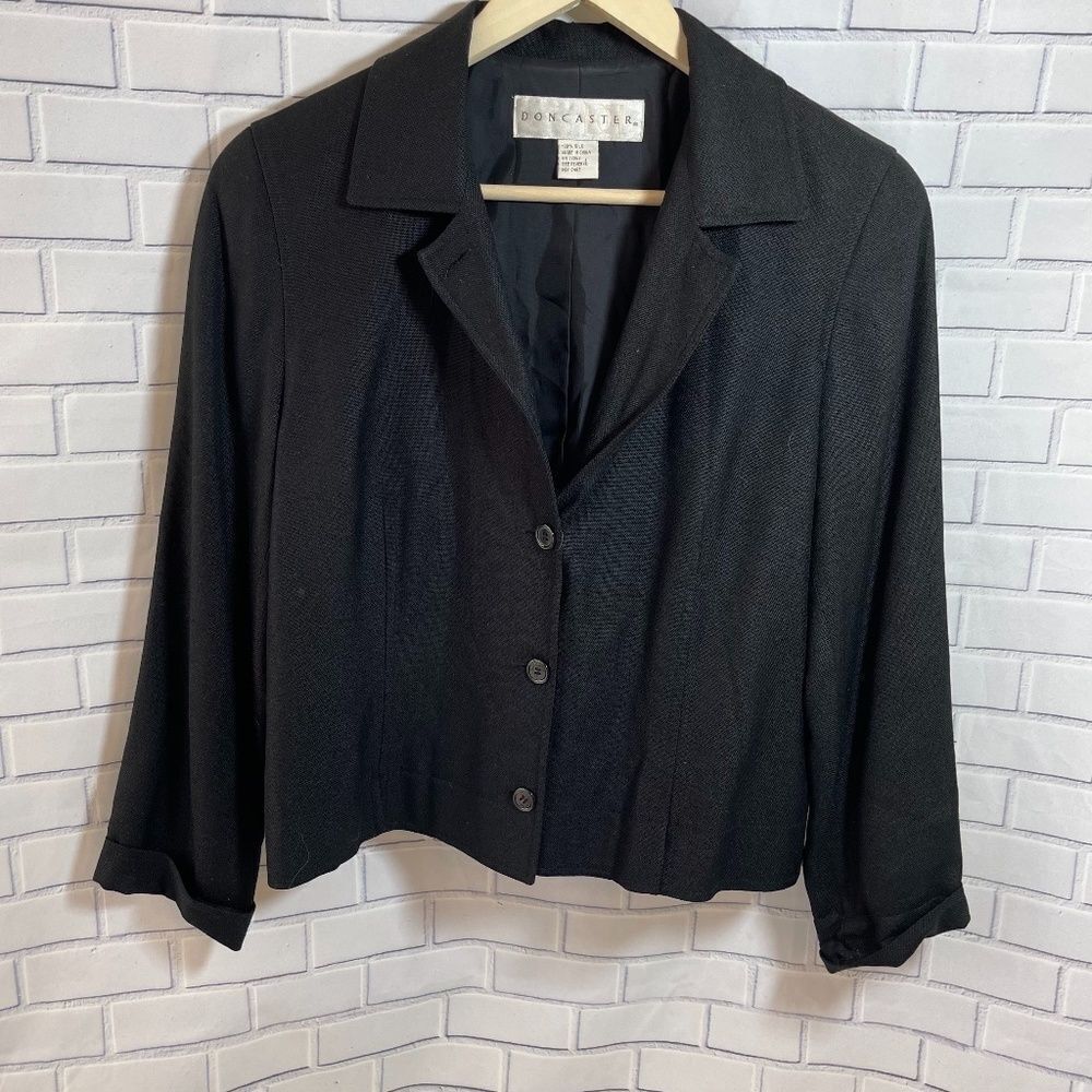 Doncaster Button Front  Black Silk Jacket Sz‎ 6